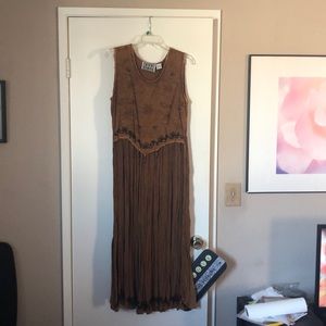 Brown dress